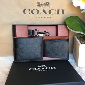 💯NWT Coach 3-IN-1 Wallet with Gift Box💯